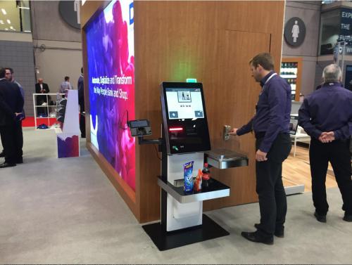 Касса самообслуживания в продуктовом ритейле